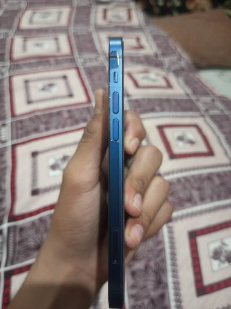 Iphone 12 64gb Jv 10/10 condition 3