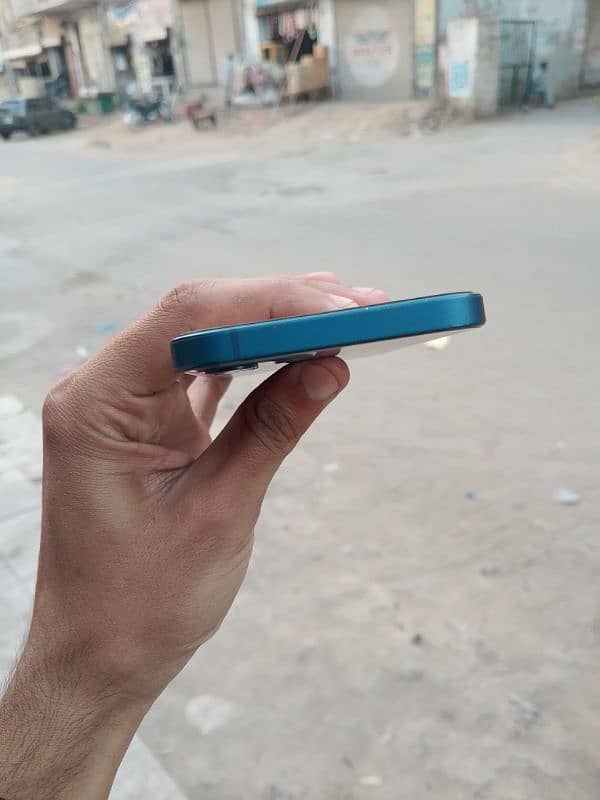 I phone 12 JV Non Pta 64GB 3