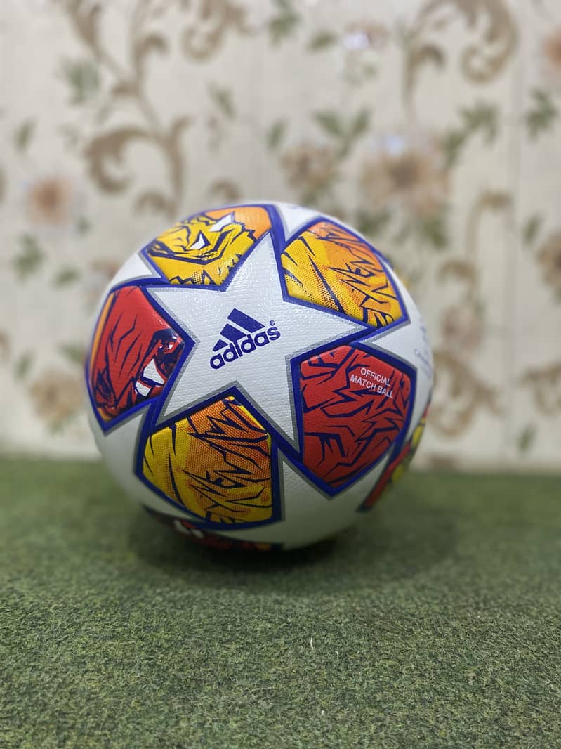 London 2025 Football Size 5 0