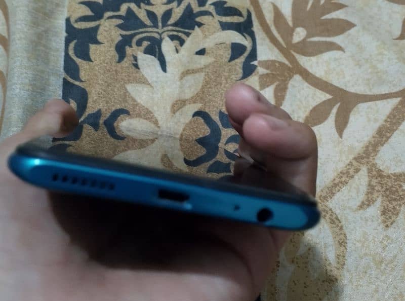 Tecno Spark 5 pro 4/64 2