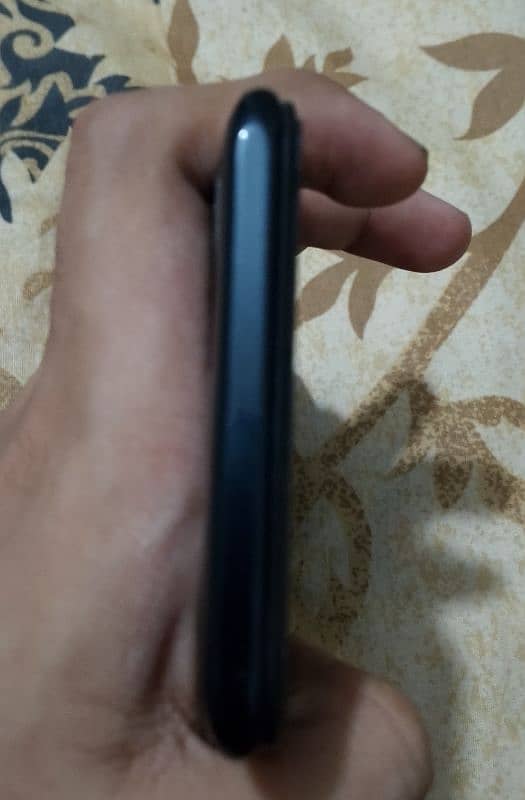 Tecno Spark 5 pro 4/64 3