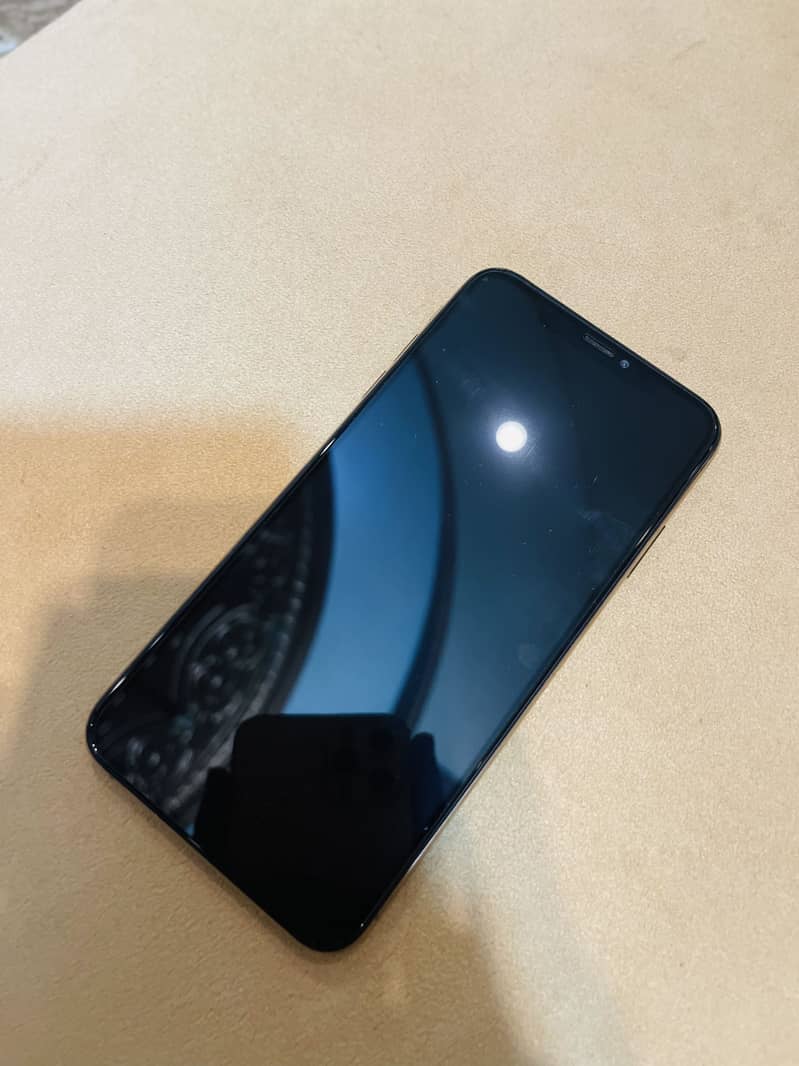 Iphone xs max 256gb factory unlock 03331203229 3
