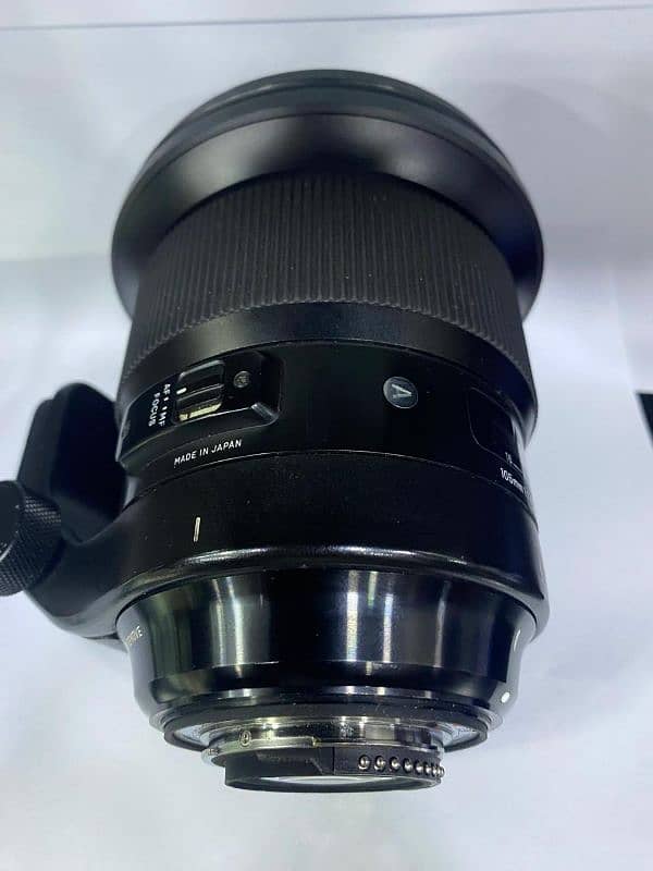 Sigma  105 mm f/1.4 Art  Nikon Mount 1