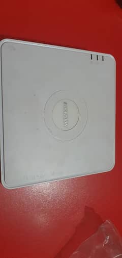 HIKVISION DVR 8 channel  5 megapixel original