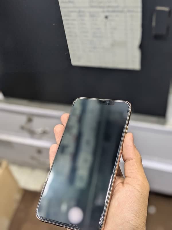 iPhone X s max 256 gb faktre only battery change 5