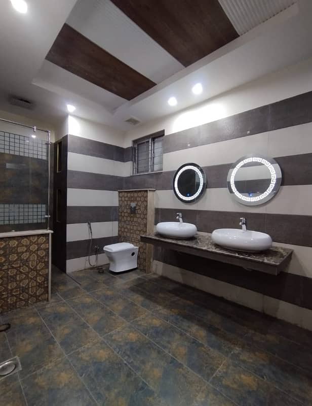 1 Kanal House for Rent in DHA Phase 7 Block R Near Raya Commercial Zone 5