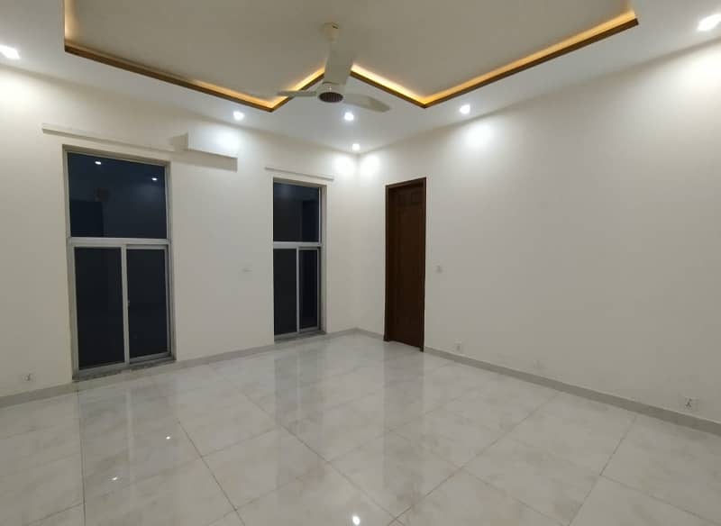 1 Kanal House for Rent in DHA Phase 7 Block R Near Raya Commercial Zone 9