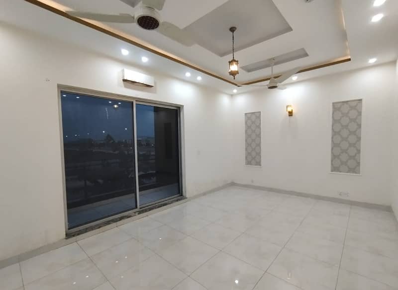 1 Kanal House for Rent in DHA Phase 7 Block R Near Raya Commercial Zone 13