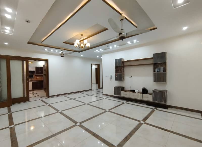 1 Kanal House for Rent in DHA Phase 7 Block R Near Raya Commercial Zone 18
