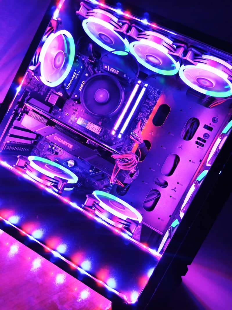 BEAST GAMING PC WITH MONITOR+FREE 2 PS4 CONTROLLERS 2