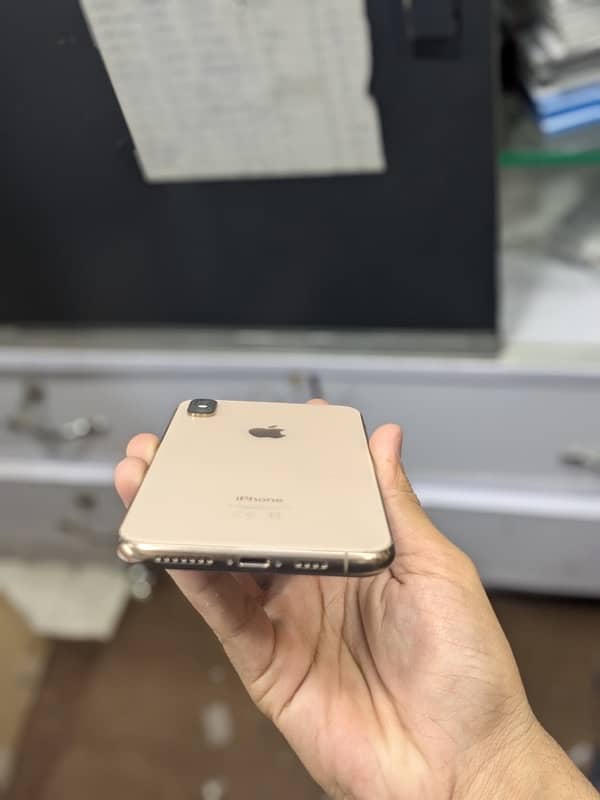 iPhone X s max 256 gb faktre only battery change 3