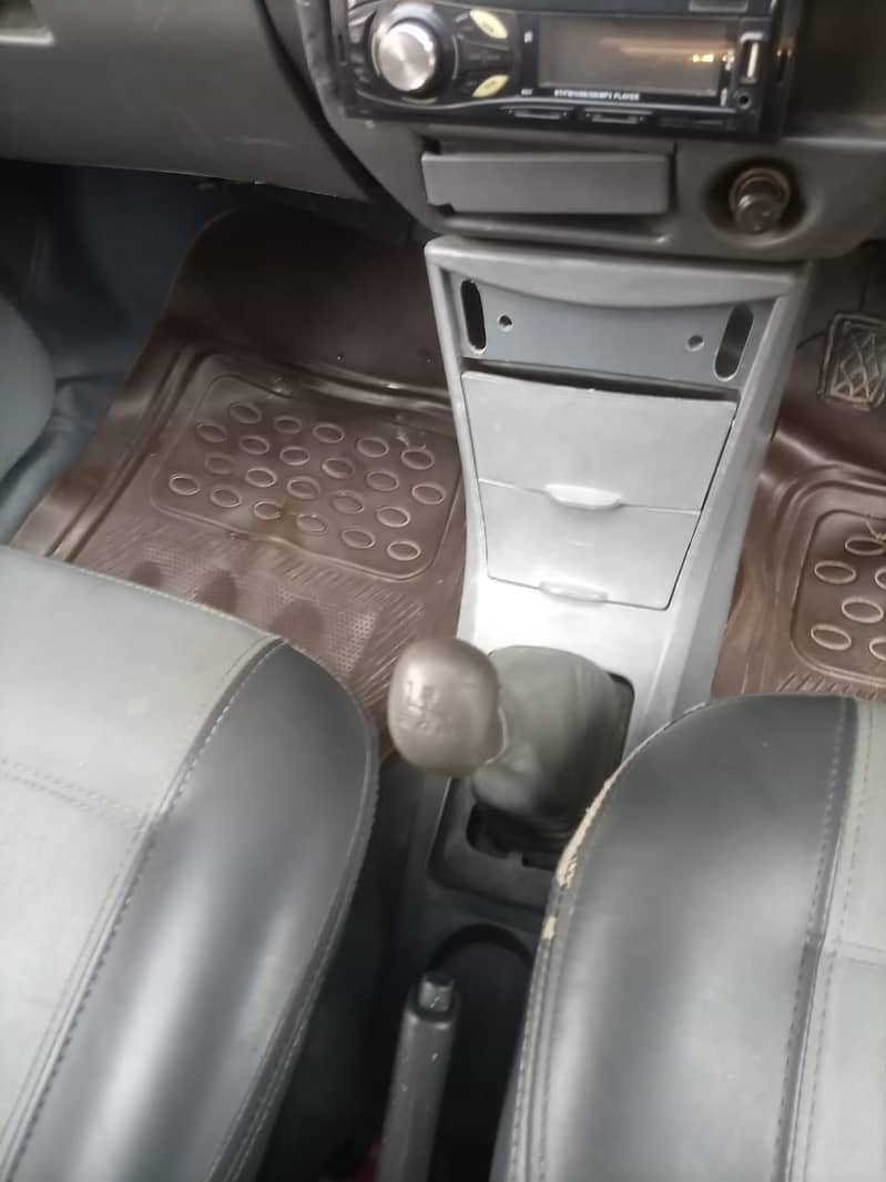 Suzuki Mehran VXR 2017 15