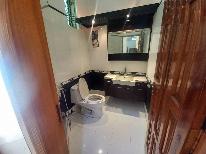 10 Marla Lower Portion Available In Pcsir Phase 2 Near By UCP University And Shoukat Khanam 4