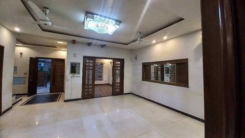 10 Marla Upper Portion Available In Sunny Park Society Near Pcsir Phase 2 3