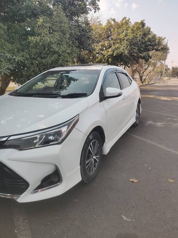 Toyota Altis Grande 2016 3