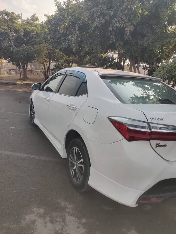 Toyota Altis Grande 2016 8