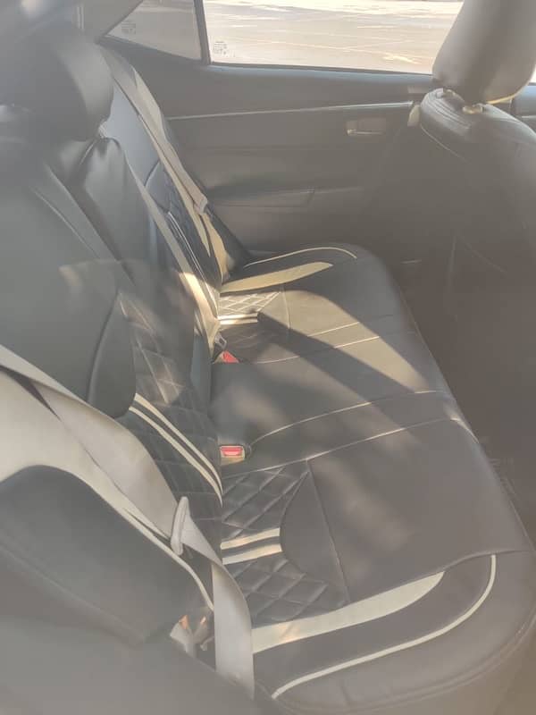 Toyota Altis Grande 2016 11