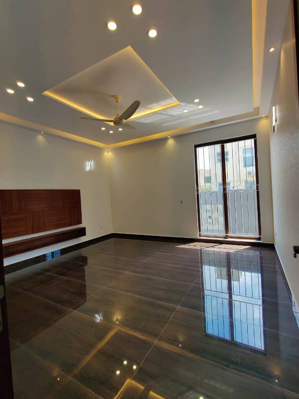20 Marla brand new home for sale 15