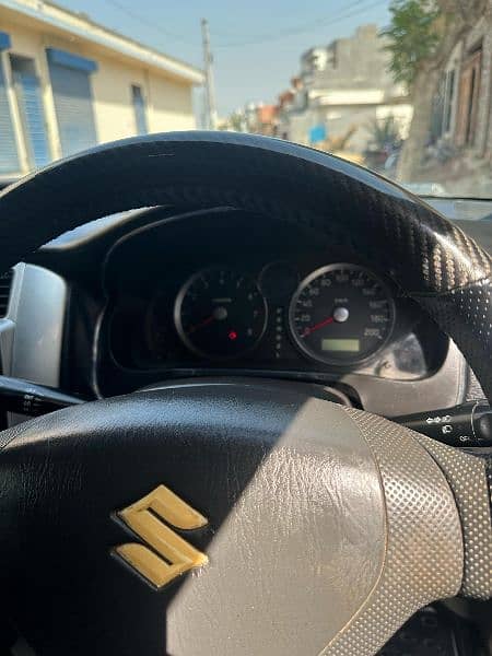 Suzuki Liana 2007 13