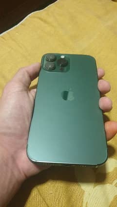 condition 10/10 batteryh 100 orginal water pack 128gb jv phone no box