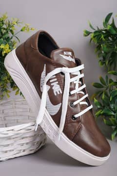 Best sneakers for summer season