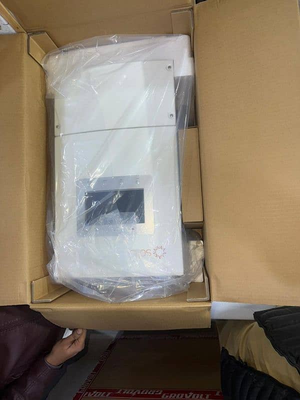 Solis 8kw Hybrid Plus LCD Model IP66 1
