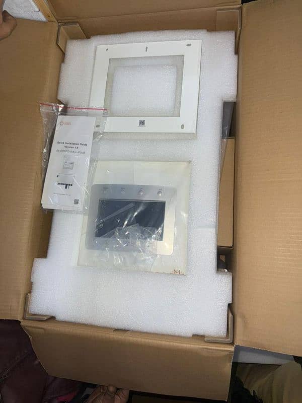 Solis 8kw Hybrid Plus LCD Model IP66 0