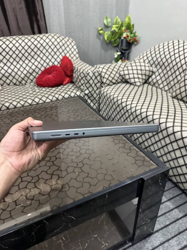 Macbook Pro M1 2021 32gb/512gb  16 inch 5