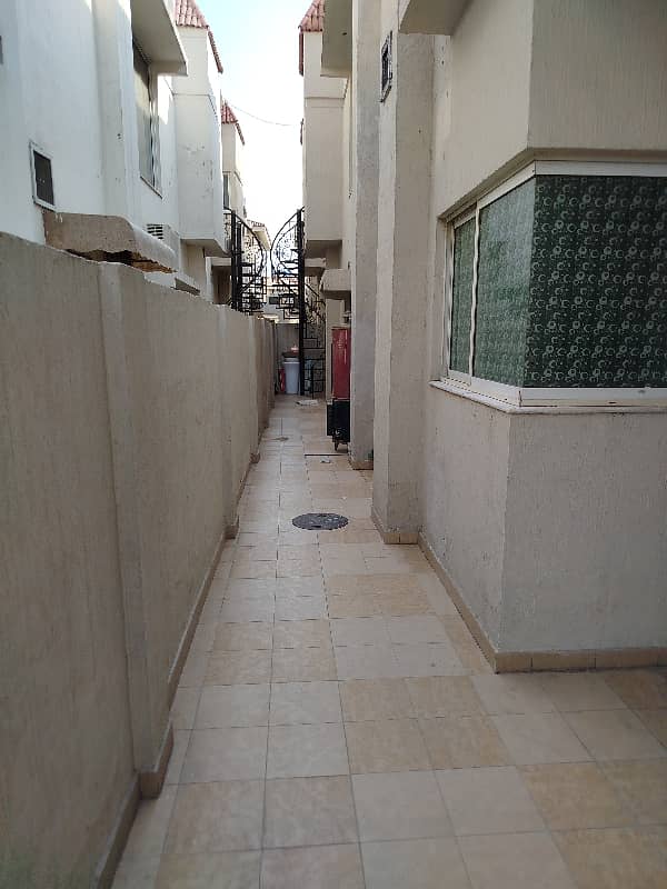 Great Location Close To All Amenities 11-Marla Double-Storey Modern House For Sale 10