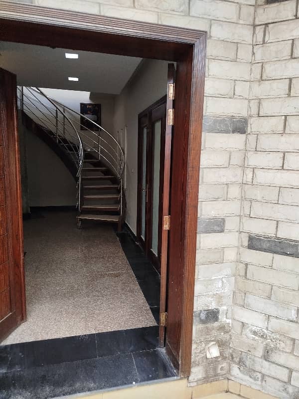 Great Location Close To All Amenities 11-Marla Double-Storey Modern House For Sale 15