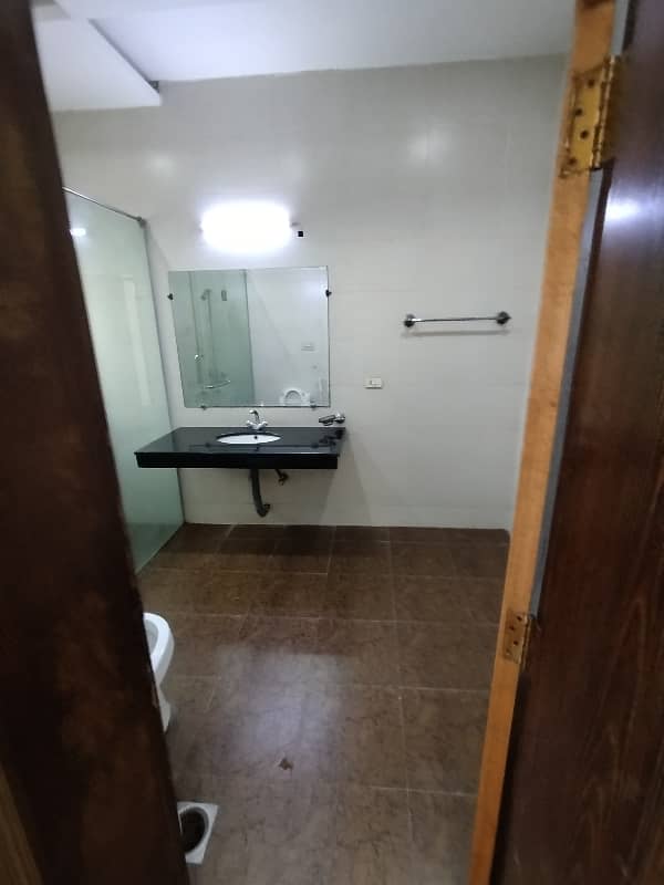 Great Location Close To All Amenities 11-Marla Double-Storey Modern House For Sale 42