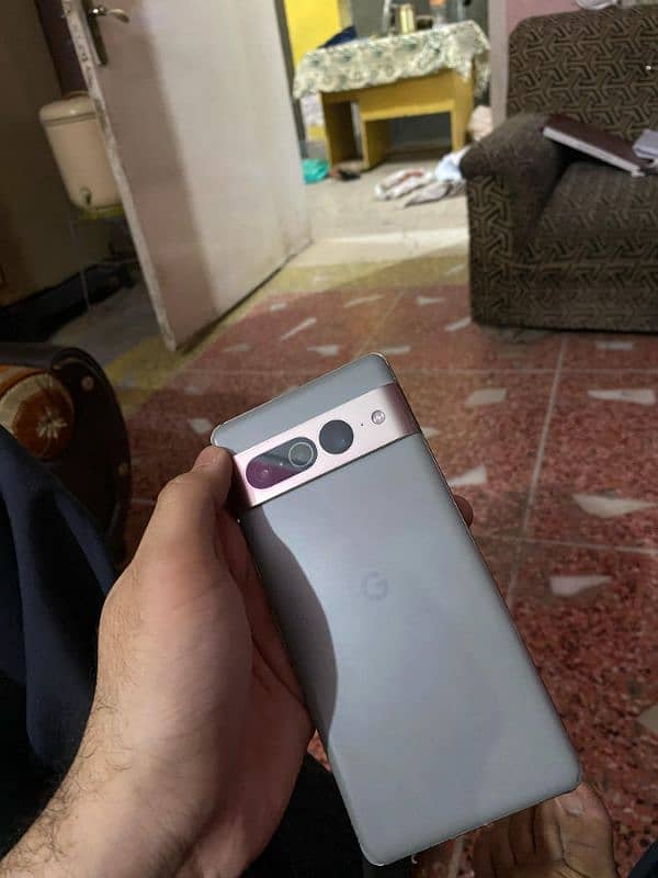Google Pixel 7 pro lines in screen 1