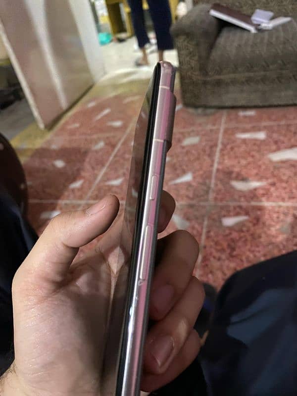 Google Pixel 7 pro lines in screen 6