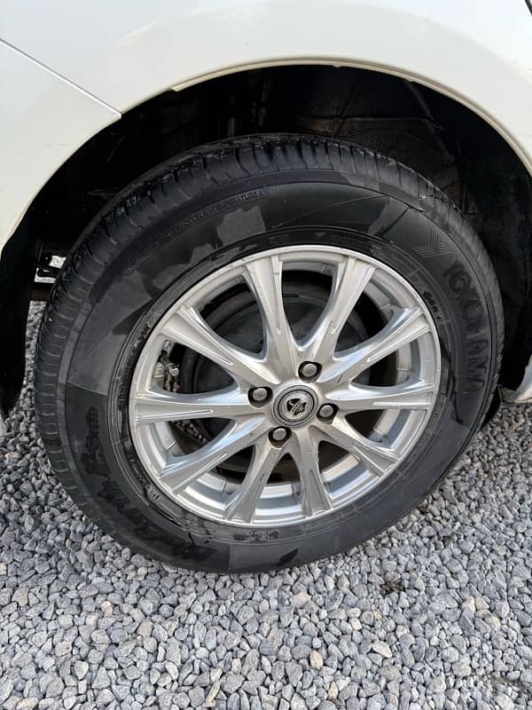 Toyota Corolla Axio 2014 3