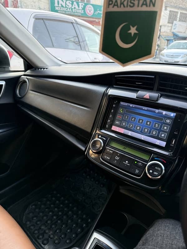 Toyota Corolla Axio 2014 5