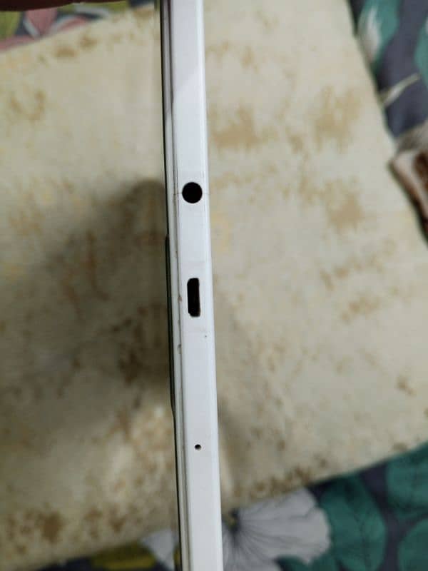 Galaxy Tab for sale 9/10 condition 2