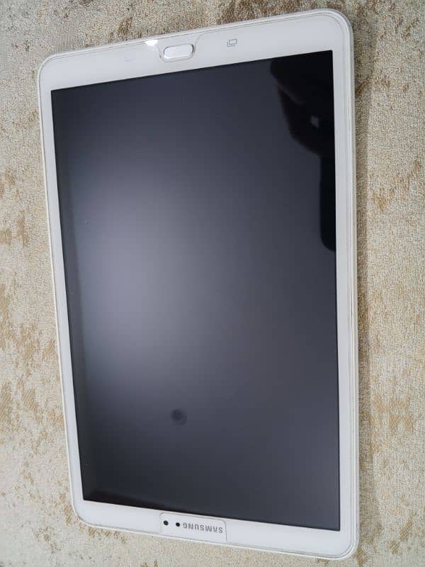 Galaxy Tab for sale 9/10 condition 4