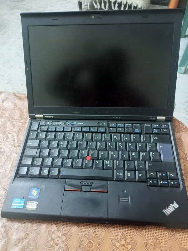 Lenovo Thinkpad x220 | core-i7 2nd generation | 8 GB RAM | 256 GB SSD 1