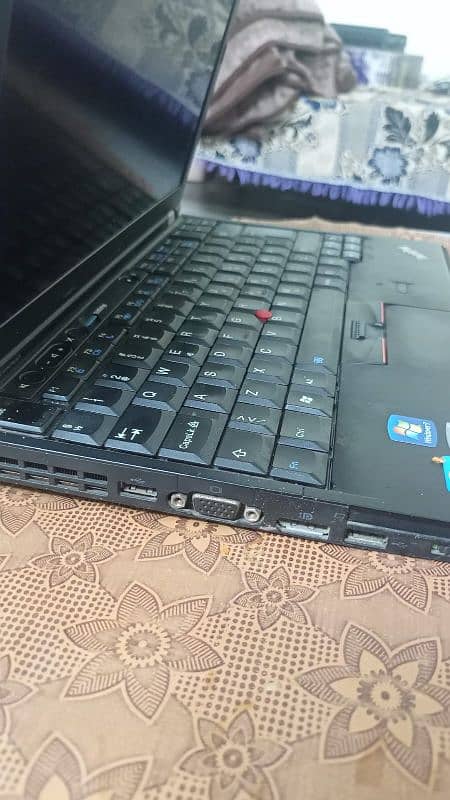 Lenovo Thinkpad x220 | core-i7 2nd generation | 8 GB RAM | 256 GB SSD 2