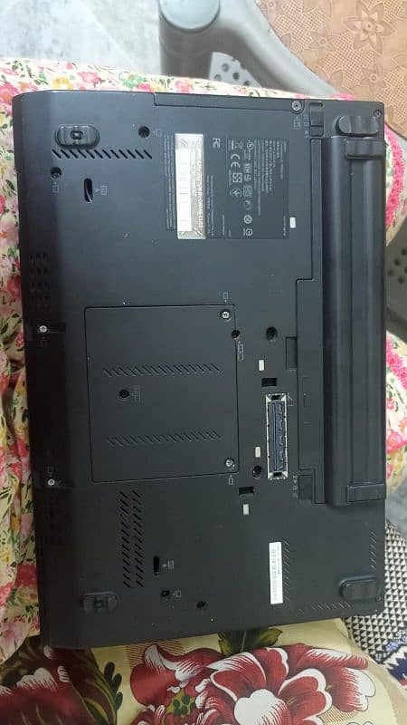 Lenovo Thinkpad x220 | core-i7 2nd generation | 8 GB RAM | 256 GB SSD 3