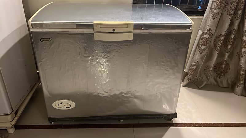 Waves Deep Freezer Perfect Excellent Working 0