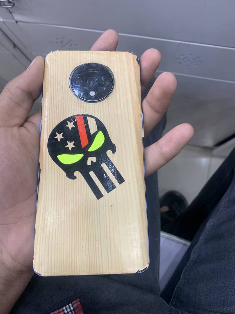 One plus 7t pta proved 6 ram 128 memory 2
