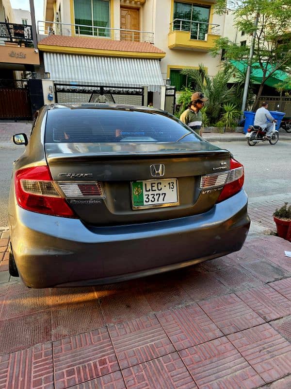Honda Civic 2013 for sale, Grey, Full option 3