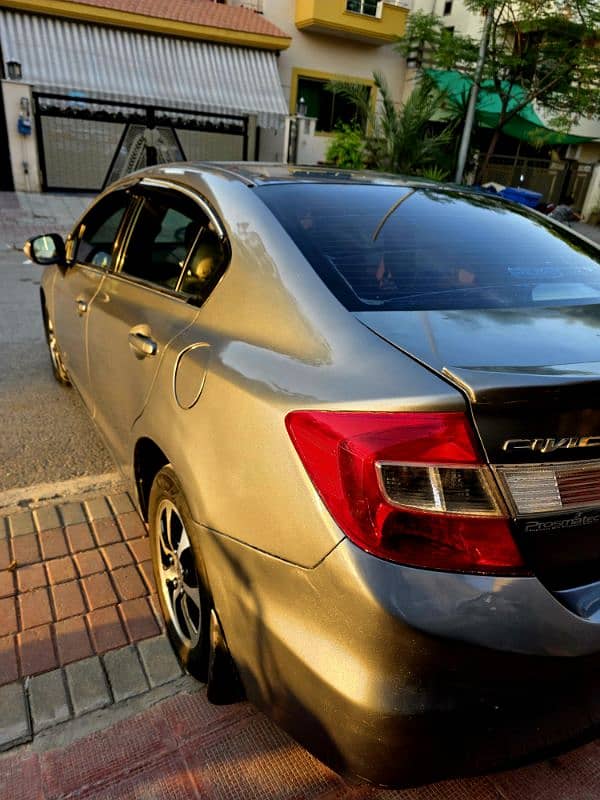 Honda Civic 2013 for sale, Grey, Full option 18