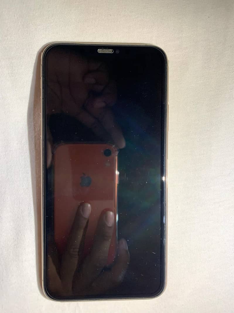 Apple iPhone 11 Pro Max 1