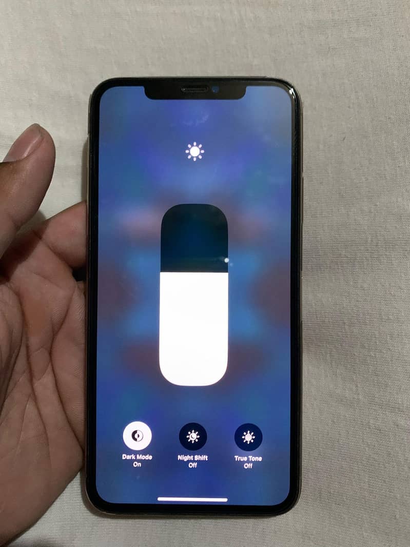 Apple iPhone 11 Pro Max 4