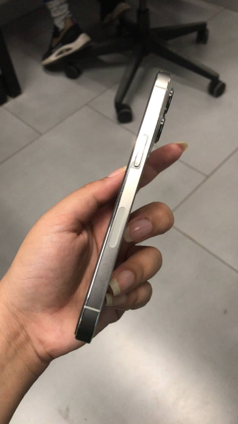 iPhone 13 Pro Non PTA - Sim unlocked 3