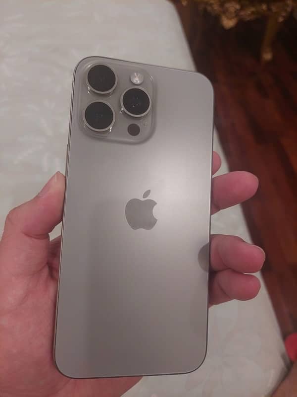 iphone 15 pro max , just box open PHYSICAL SIM, non pta, factory unlok 8