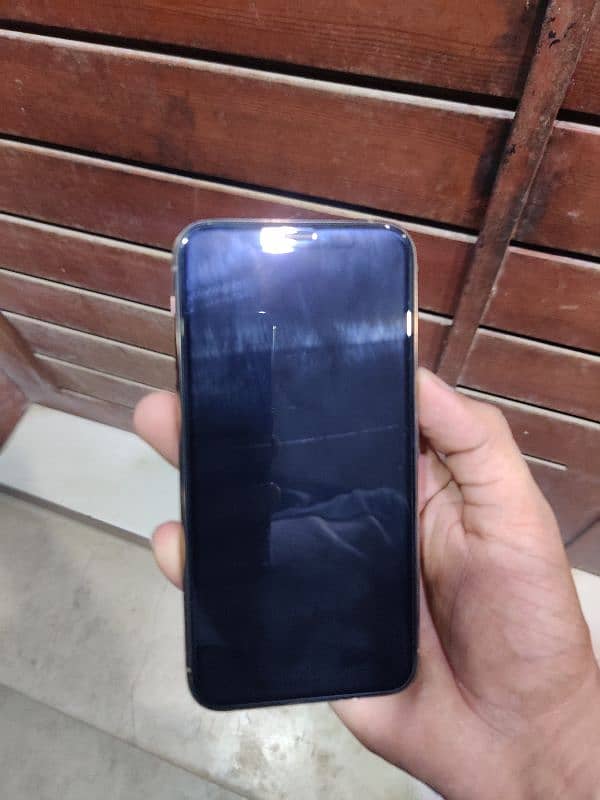 iphone 11 pro for sale 4