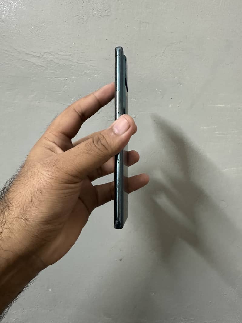 V30 5G 12 256 PTA Offical only phone and 80W charger 1